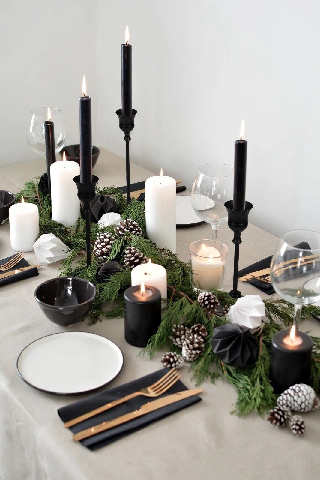 Decoración de mesa posada/cena navideña