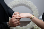 Anillo blanco + camino de velas